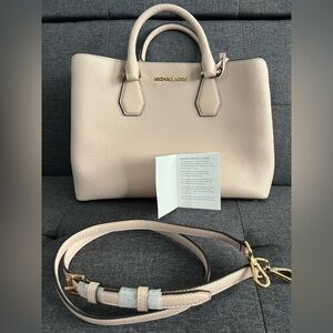 Michael Kors Camille NWT Mauve Hand Bag with Shoulder Strap